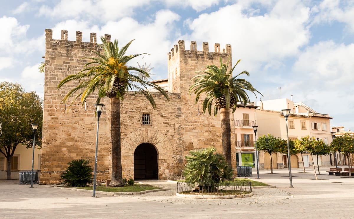 Alcudia - Reisetipps für Mallorcas Norden - Porta de Moll