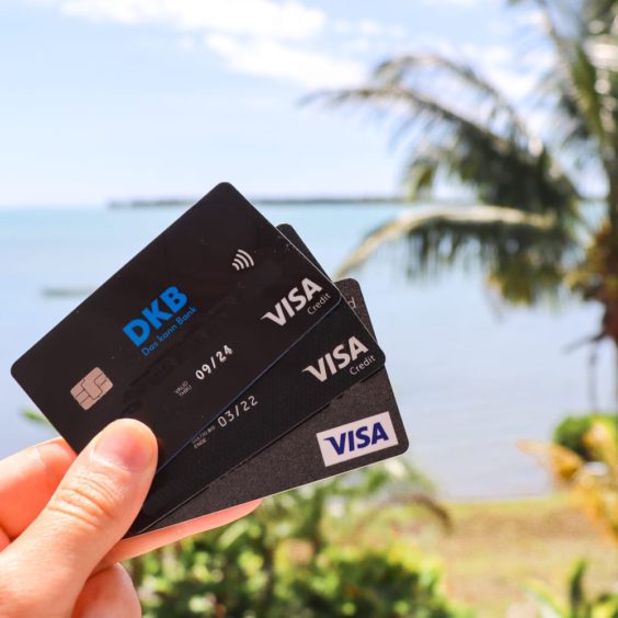 Vergleich der besten kostenlosen Kreditkarte auf Weltreise & Reisen