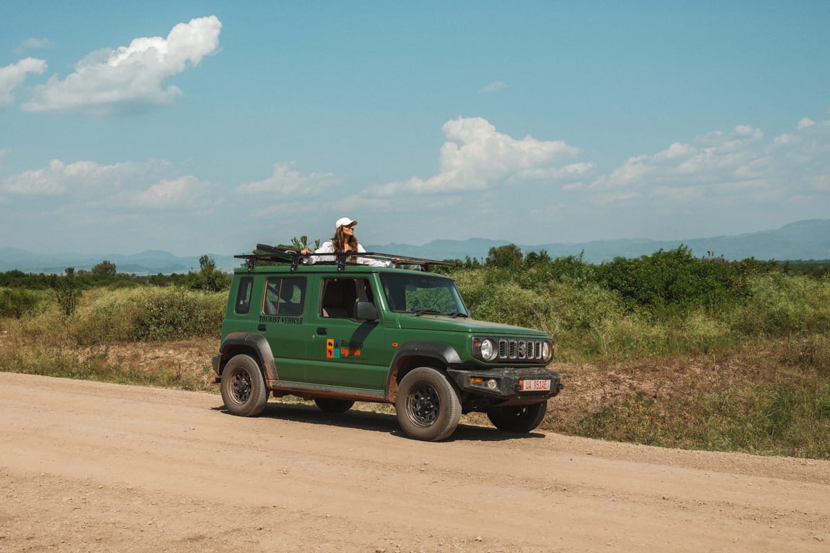 Uganda Nomads - Suzuki Jimny mit Dachluke