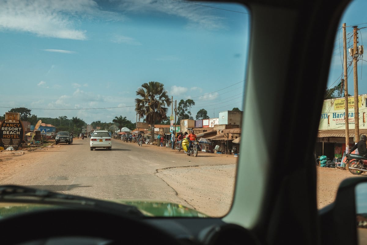 Uganda Nomads - Verkehr in der Stadt
