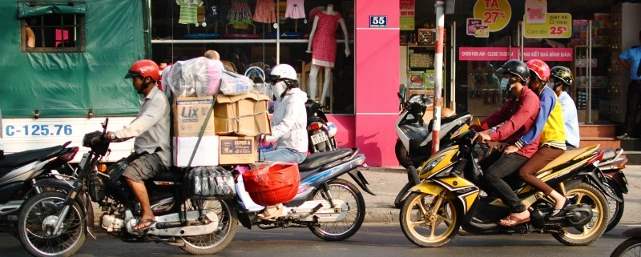 Mopedes in Vietnam